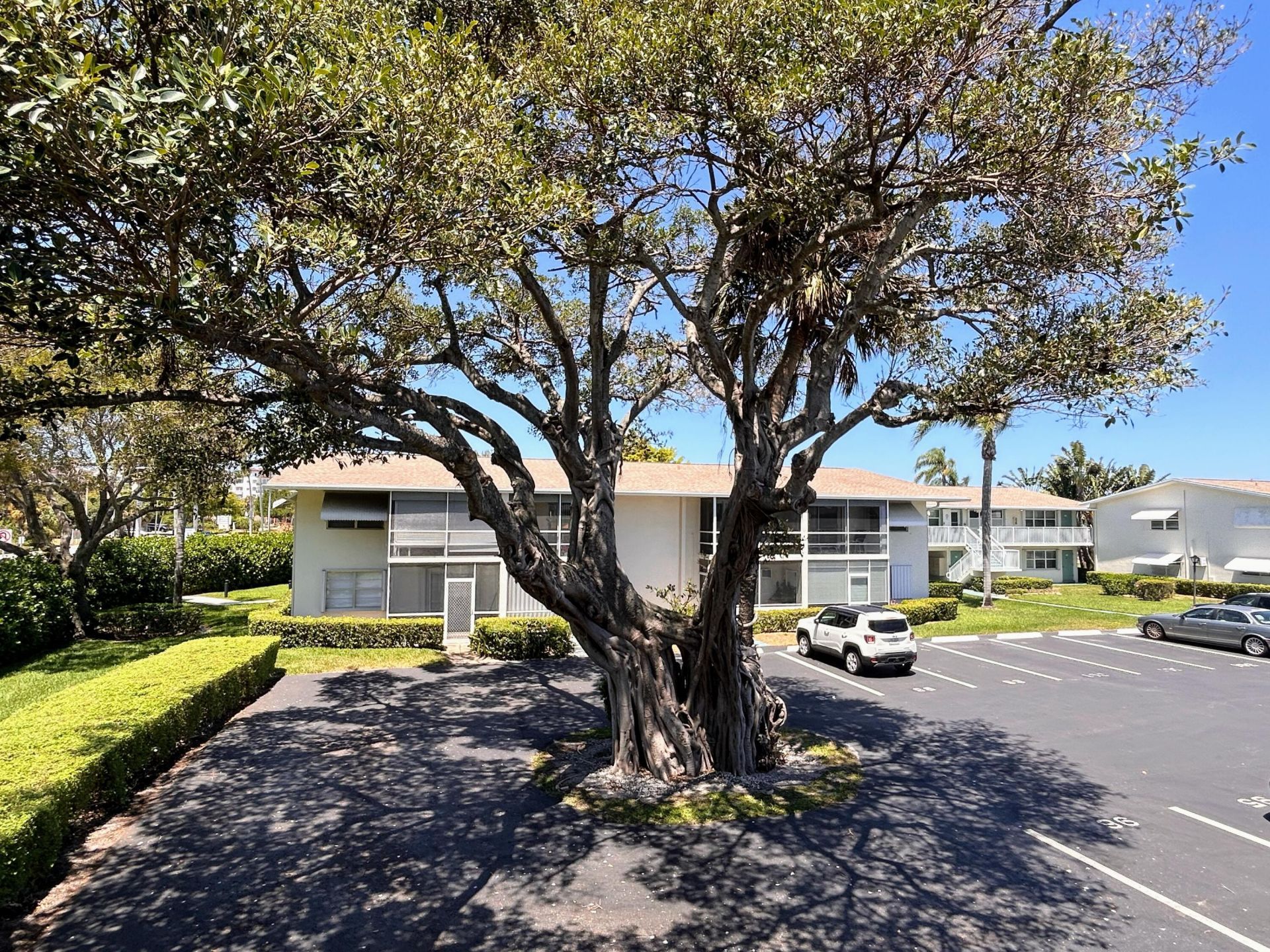 620 Horizons W, Unit 201, Boynton Beach, FL 33435 Photo