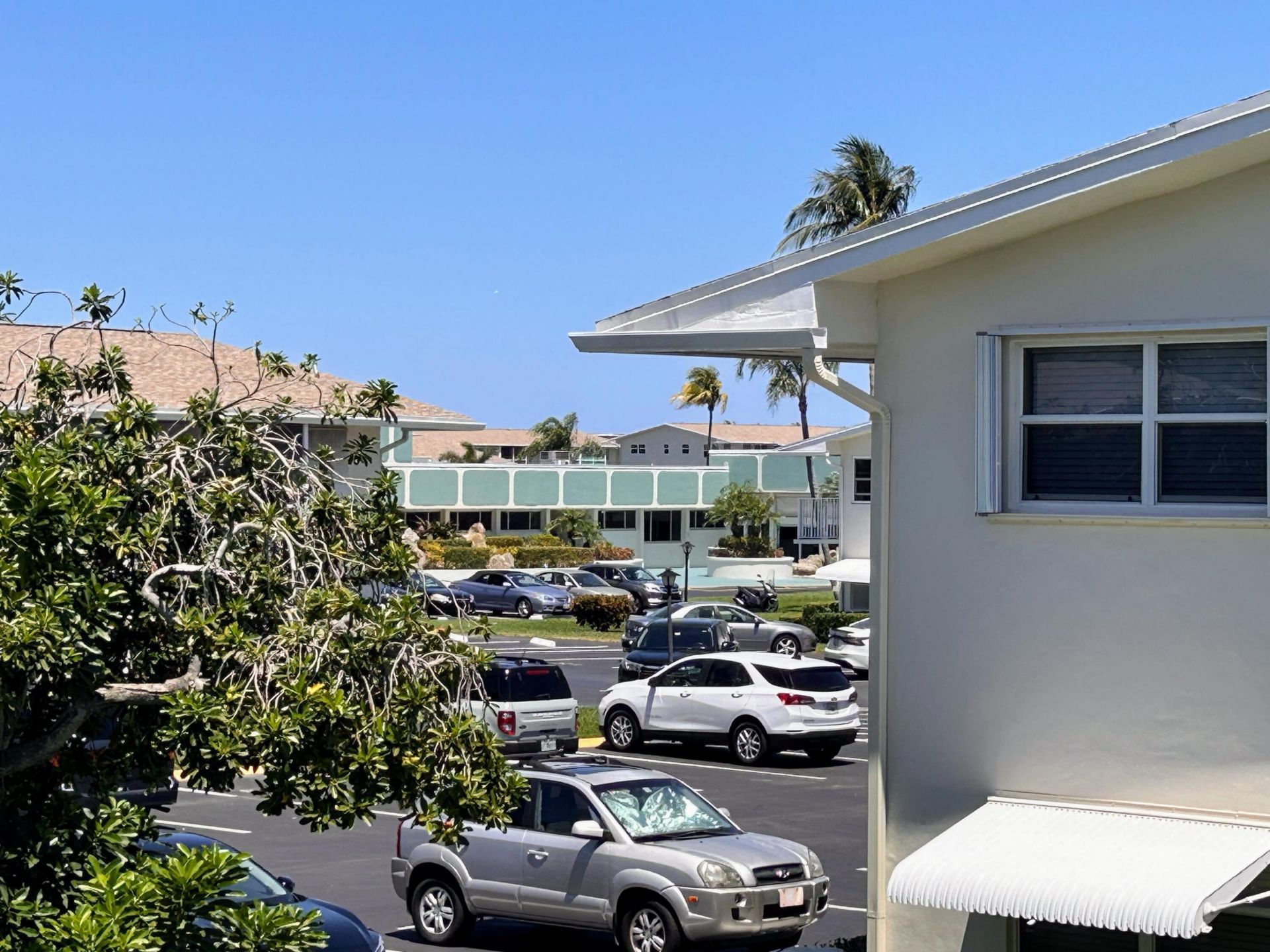 620 Horizons W, Unit 201, Boynton Beach, FL 33435 Photo