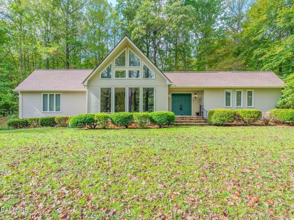 4969 Back Valley Rd, Speedwell, TN 37870