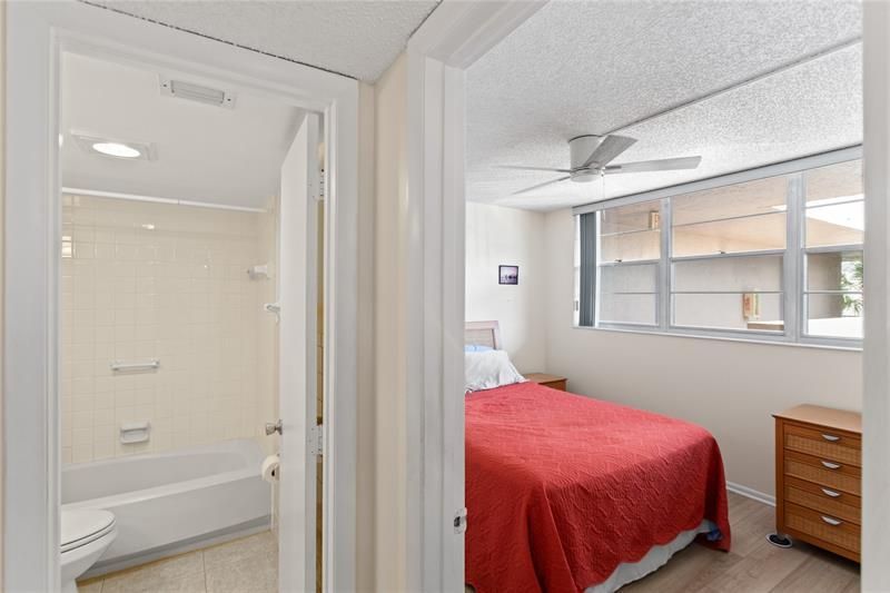 1911 Sabal Palm Drive, Unit 307, Davie, FL 33324 Photo