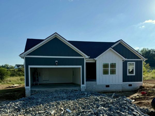 3010 LongView Ct, Dickson, TN 37055