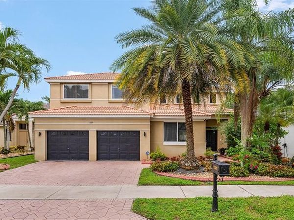 1325 Camellia Circle, Weston, FL 33326