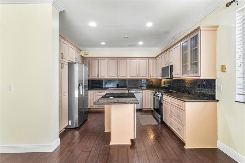 1325 Camellia Circle, Weston, FL 33326 Photo