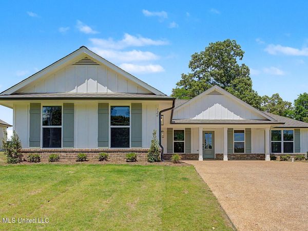 120 Farley Road, Byhalia, MS 38611