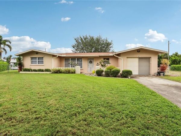 1037 Ione DR, FORT MYERS, FL 33919