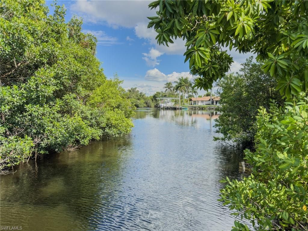 1037 Ione Dr, Fort Myers, FL 33919 Photo