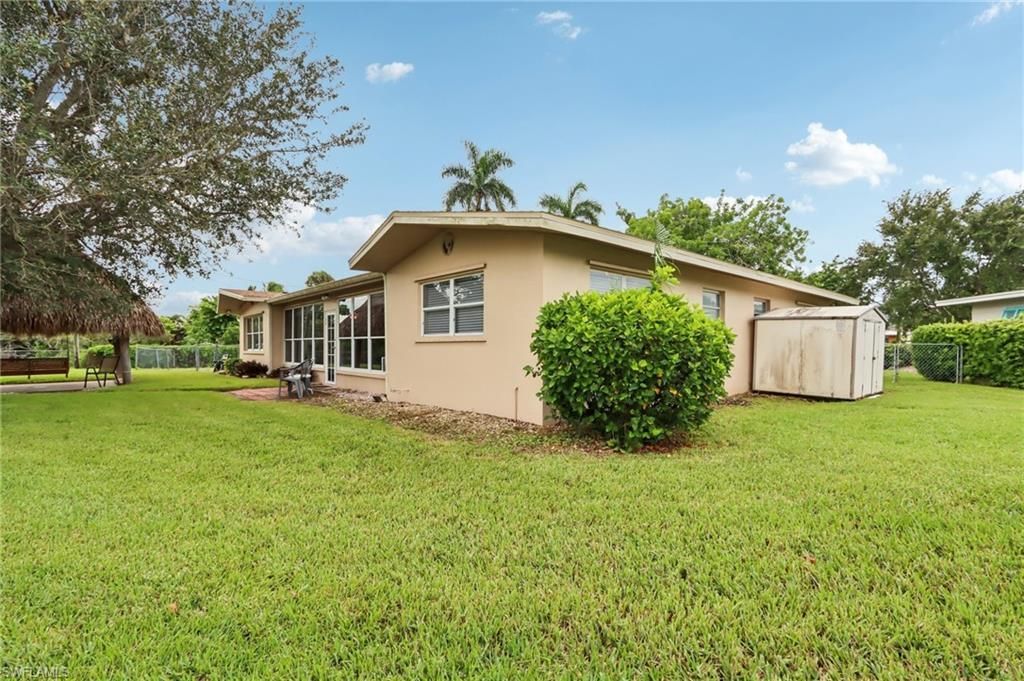 1037 Ione Dr, Fort Myers, FL 33919 Photo
