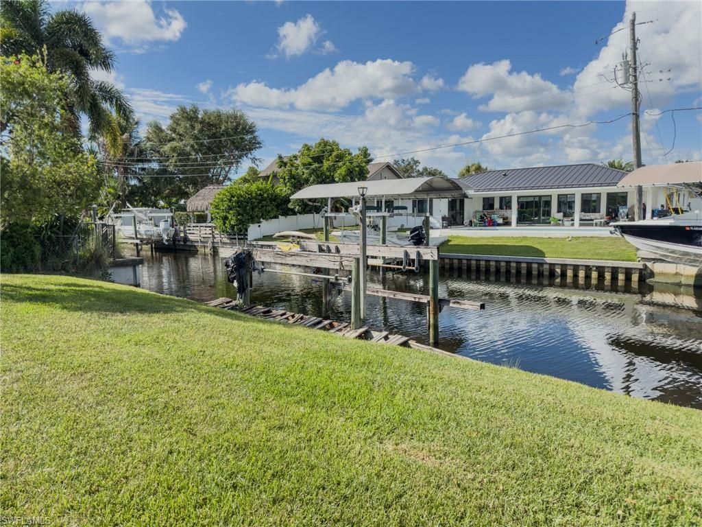 1037 Ione Dr, Fort Myers, FL 33919 Photo