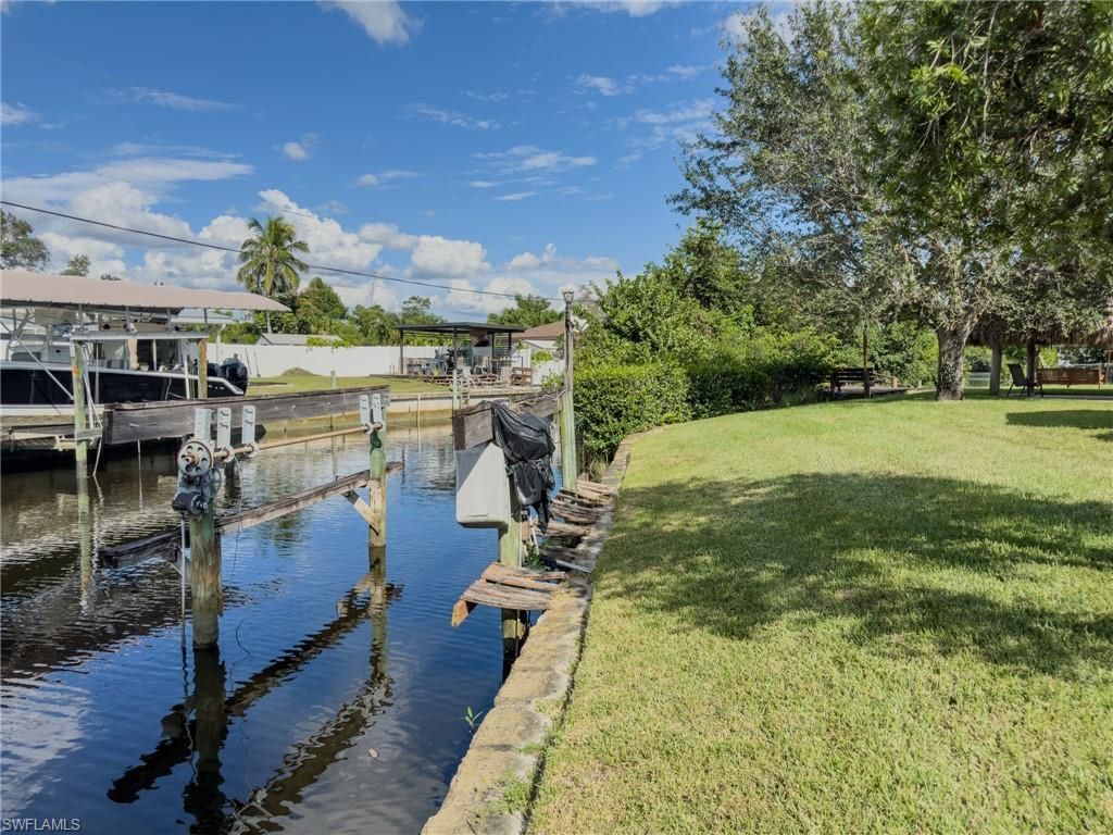 1037 Ione Dr, Fort Myers, FL 33919 Photo