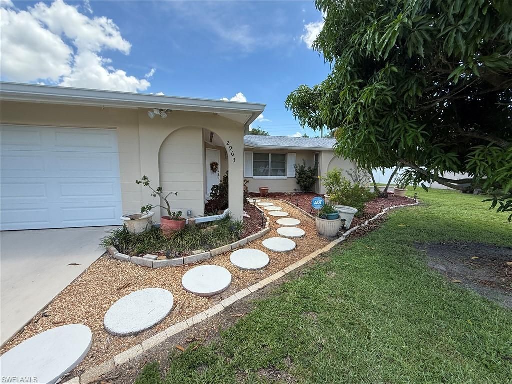 2963 Holly Rd, Fort Myers, FL 33901 Photo