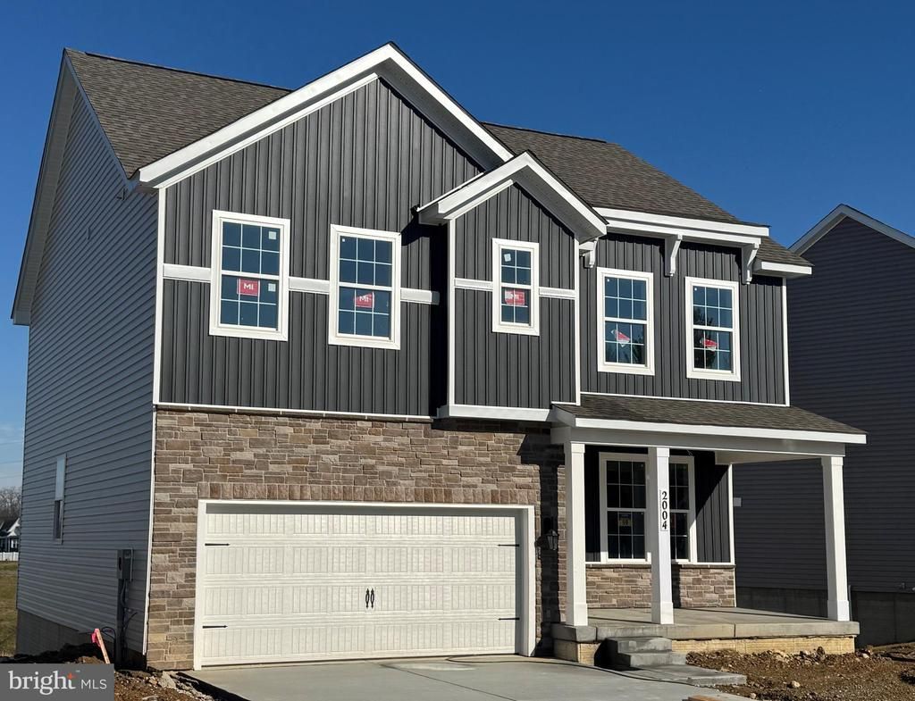 2004 PAPERBACK WAY, YORK, PA 17408