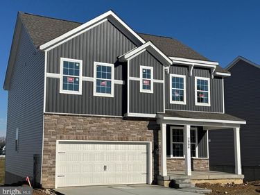 2004 PAPERBACK WAY, YORK, PA 17408