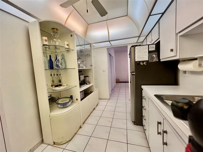 4250 Galt Ocean Drive, Unit 7K, Fort Lauderdale, FL 33308 Photo