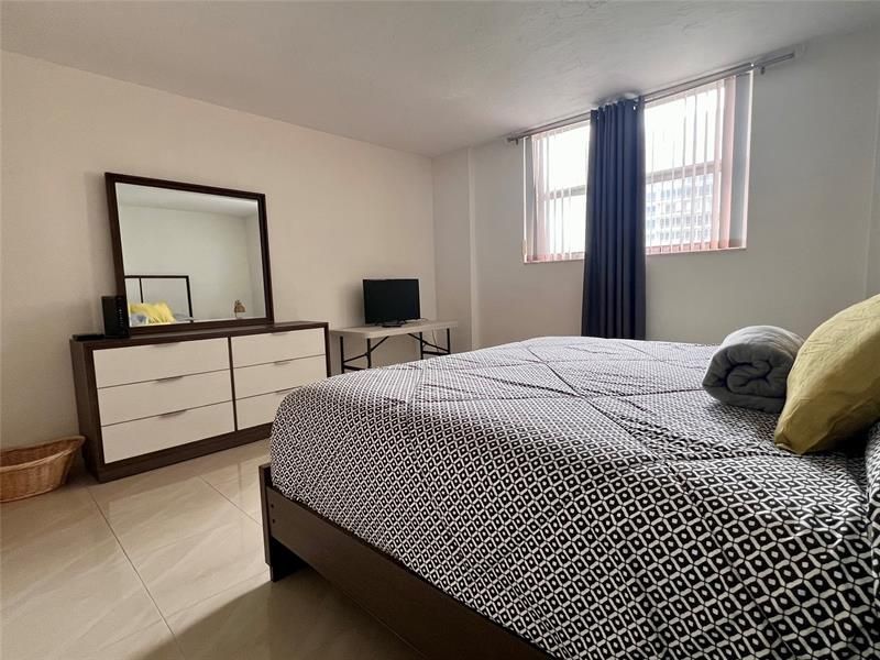 4250 Galt Ocean Drive, Unit 7K, Fort Lauderdale, FL 33308 Photo