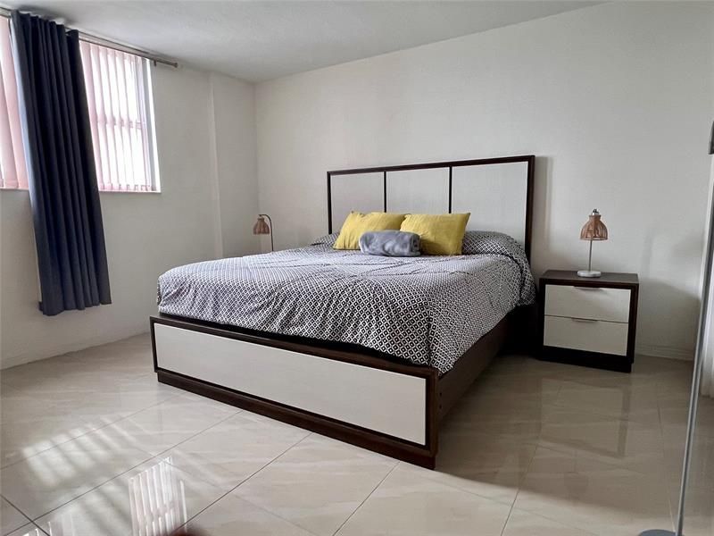 4250 Galt Ocean Drive, Unit 7K, Fort Lauderdale, FL 33308 Photo