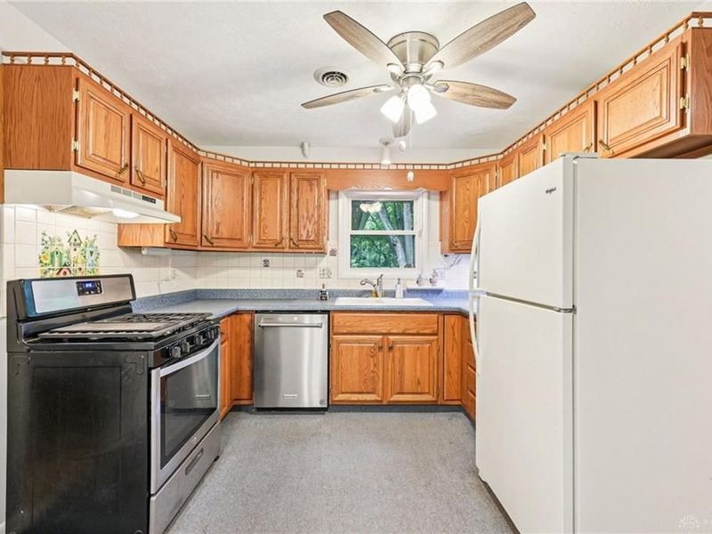 199 Fairfield Pike, Enon Vlg, OH 45323 Photo 25