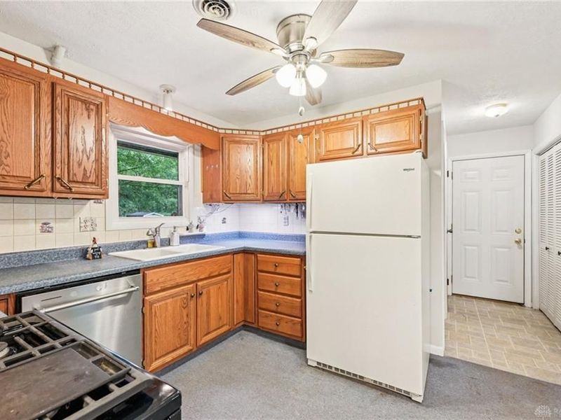 199 Fairfield Pike, Enon Vlg, OH 45323 Photo 27