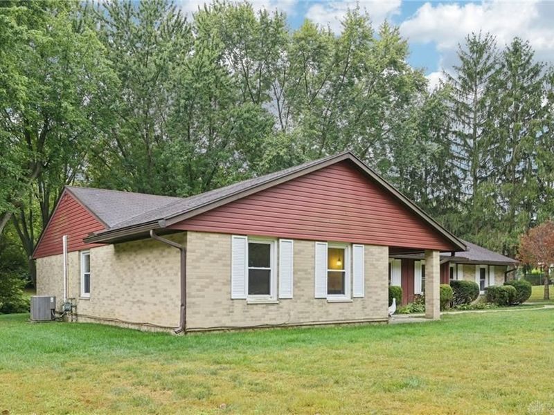 199 Fairfield Pike, Enon Vlg, OH 45323 Photo 3