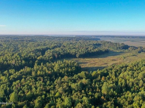 Davis Lane, Hernando, MS 38632