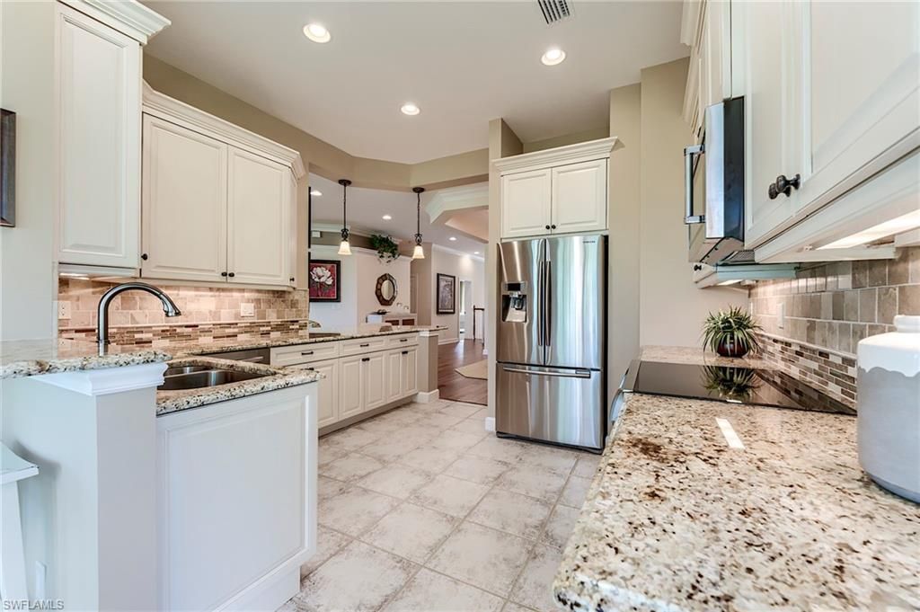 9550 Cypress Hammock Cir, Unit 201, Estero, FL 34135 Photo