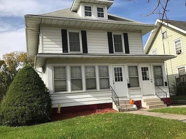 608/610 5th Street, Unit 2, West Des Moines, IA 50265