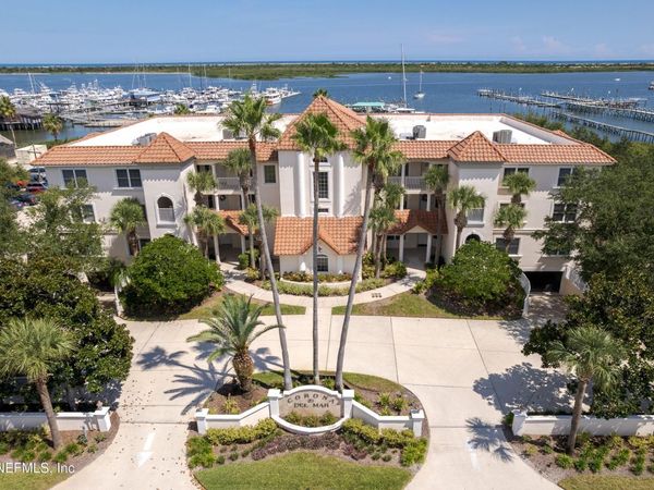 33 COMARES Avenue, UNIT 305 /, St. Augustine, FL 32080