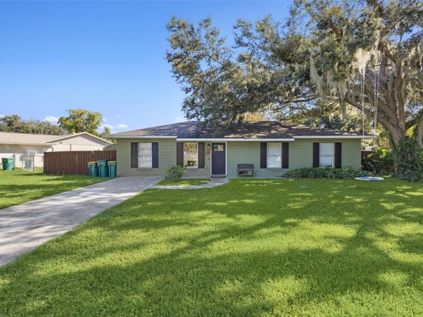 14 SUN COUNTRY COURT, EUSTIS, FL 32726