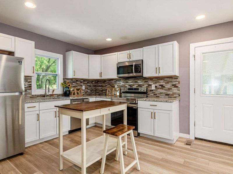 168 London Road, Delaware, OH 43015 Photo 3