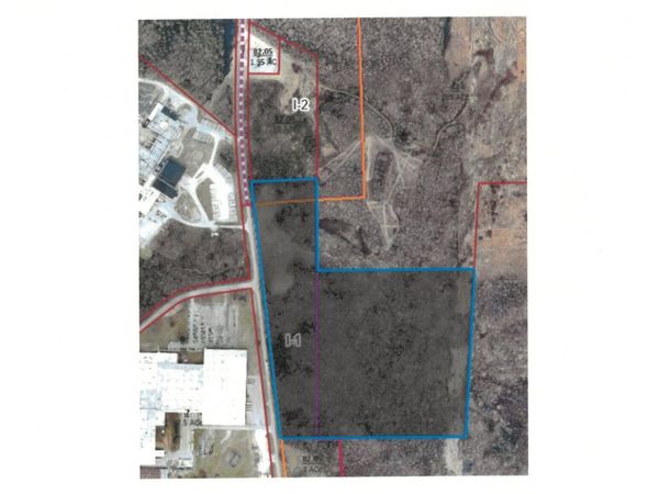 00 N Parkway E, Jackson, TN 38305