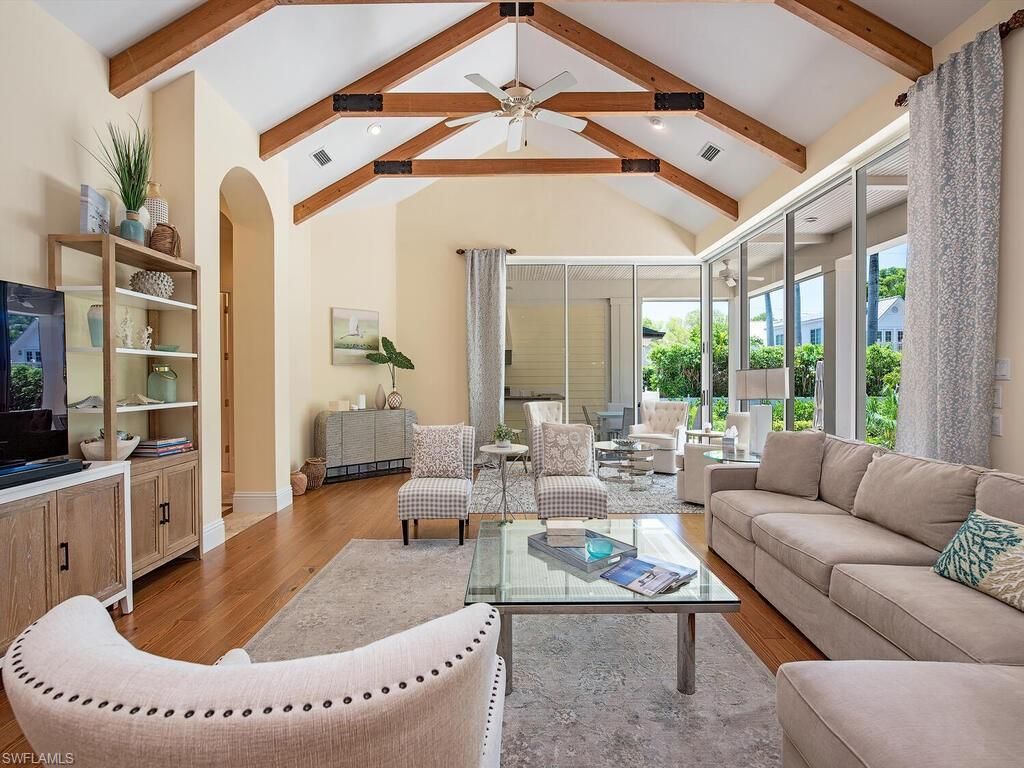 194 4th Ave N, Naples, FL 34102 Photo
