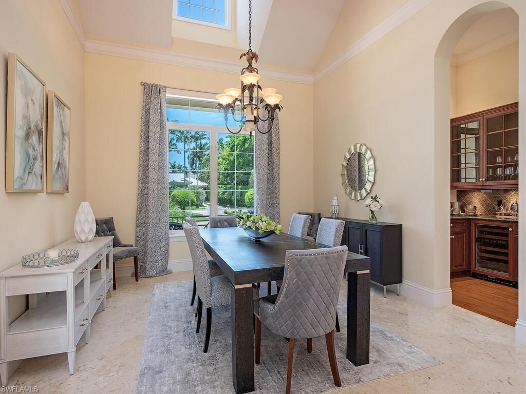 194 4th Ave N, Naples, FL 34102 Photo