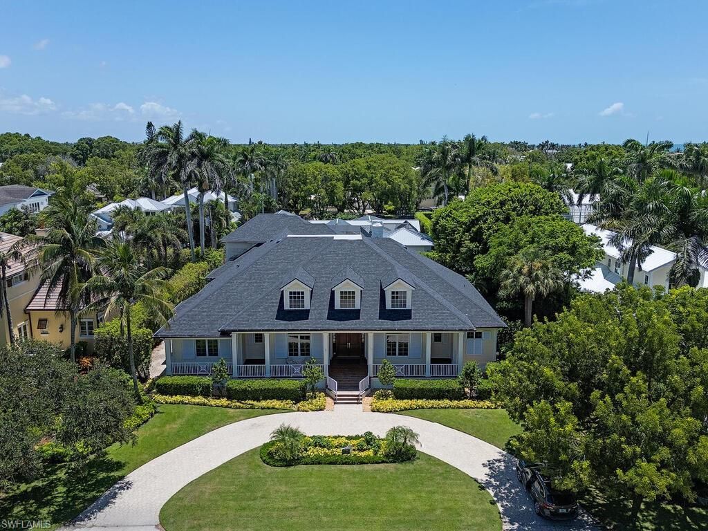 194 4th Ave N, Naples, FL 34102 Photo