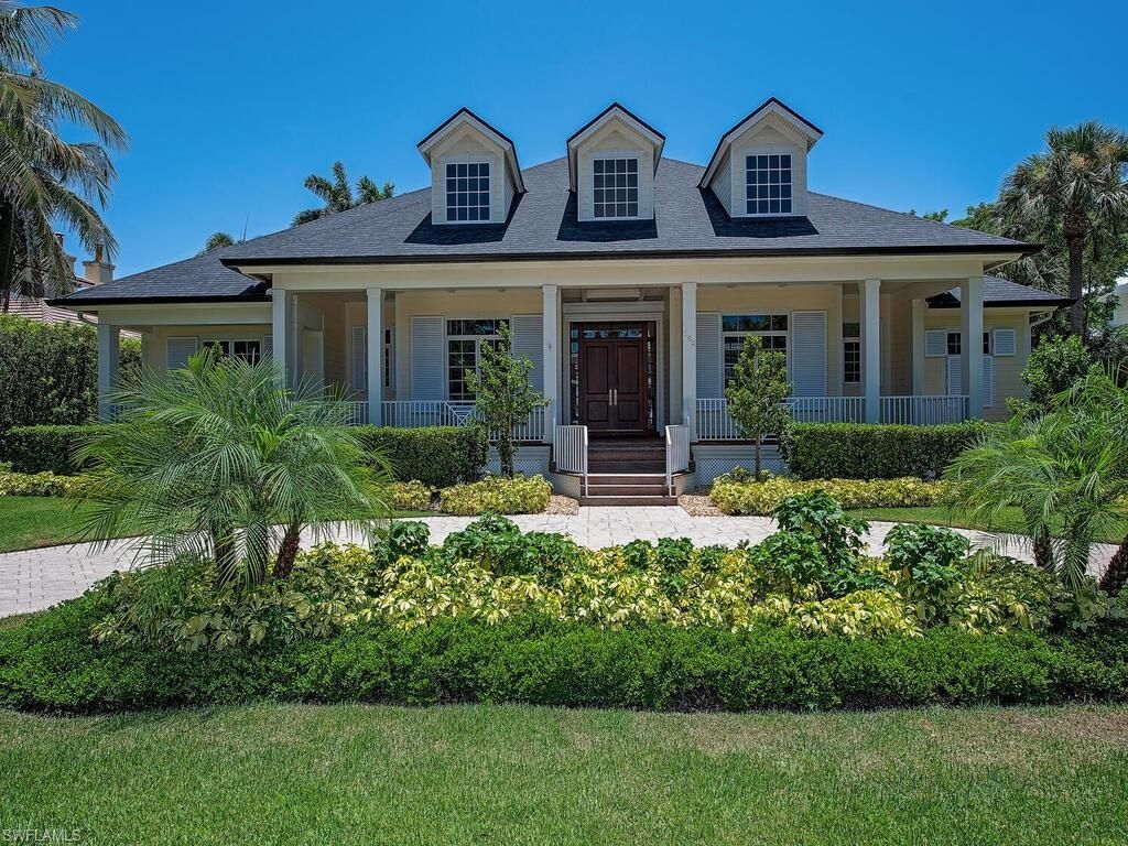194 4th Ave N, Naples, FL 34102 Photo