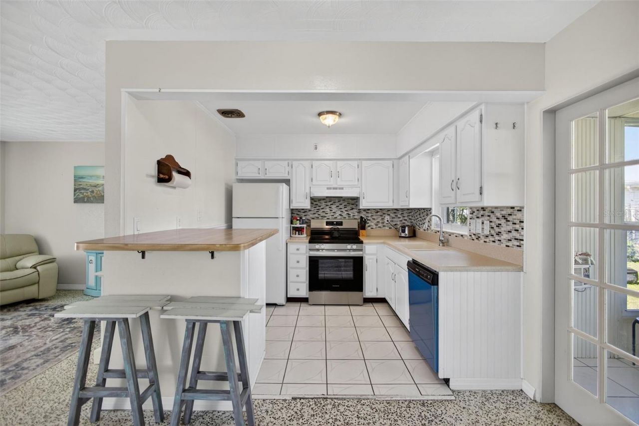 1004 Orlando Avenue, Bradenton, FL 34207 Photo