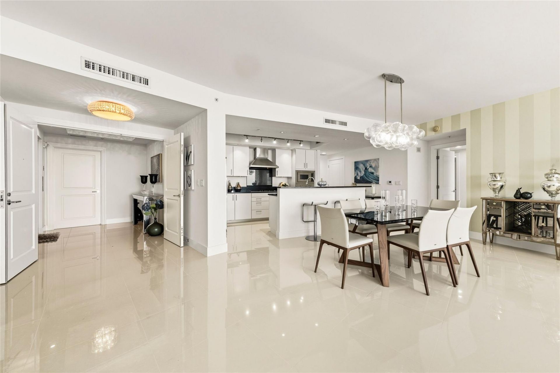 1 N Ocean Boulevard, Unit 1604, Pompano Beach, FL 33062 Photo