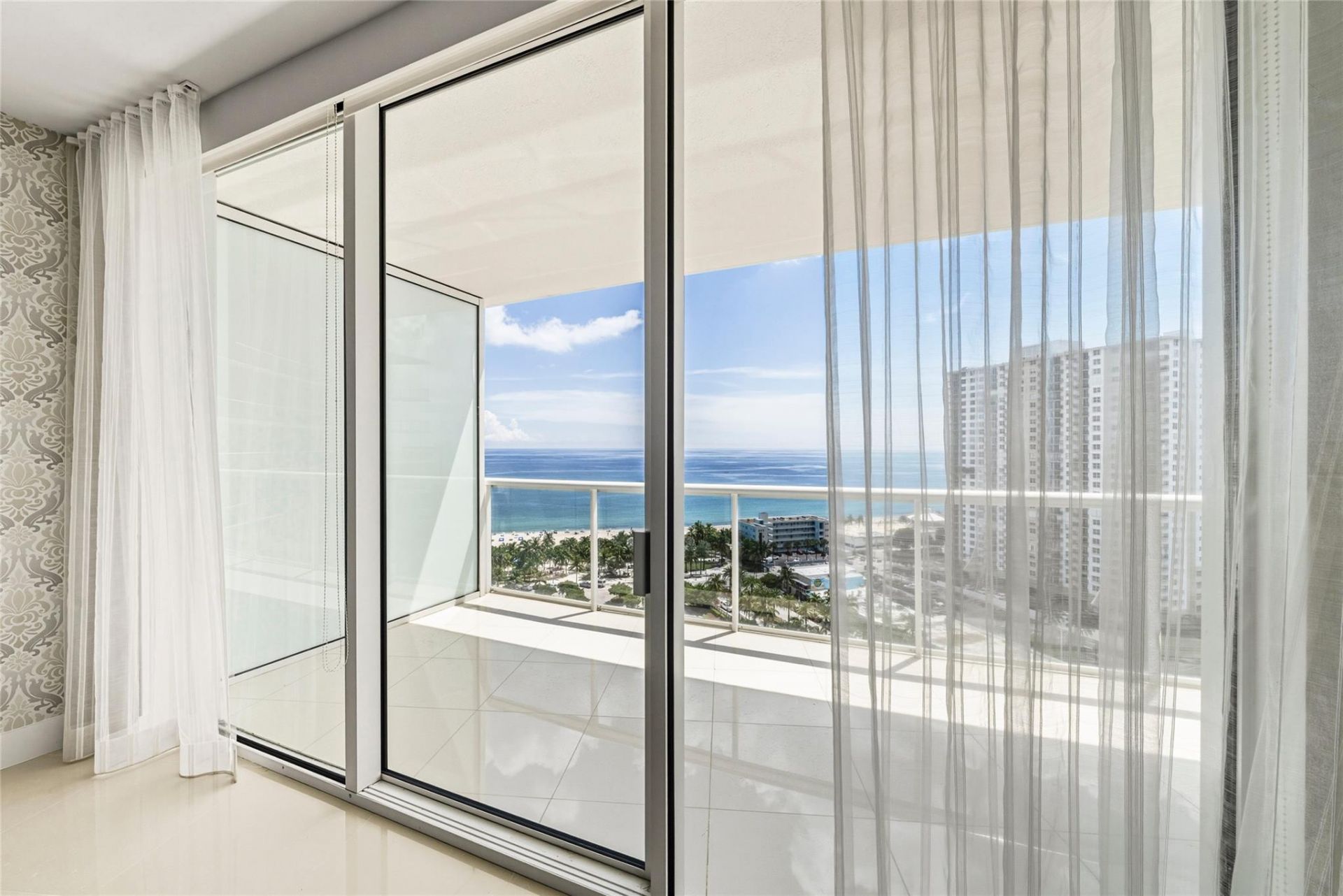 1 N Ocean Blvd, Unit 1604, Pompano Beach, FL 33062 Photo