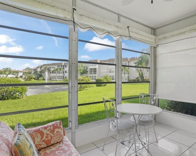 4705 NW 35th Street, Unit 411, Lauderdale Lakes, FL 33319 Photo