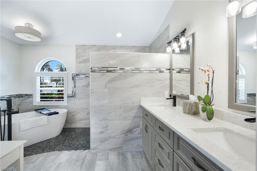 1507 Vintage Ln, Naples, FL 34104 Photo