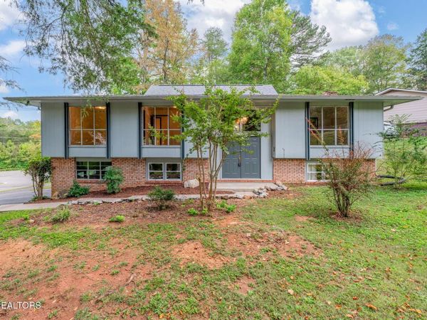 101 Newport Drive, Oak Ridge, TN 37830