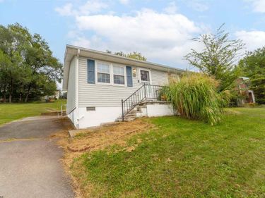 22 Eastgate Drive, Morgantown, WV 26508