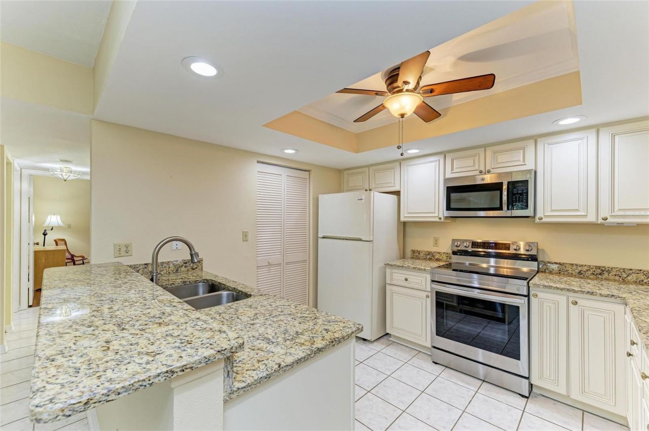 3902 Mourning Dove Drive, Unit 235, Bradenton, FL 34210 Photo