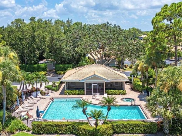 306 Emerald Bay CIR, Unit J-8, NAPLES, FL 34110