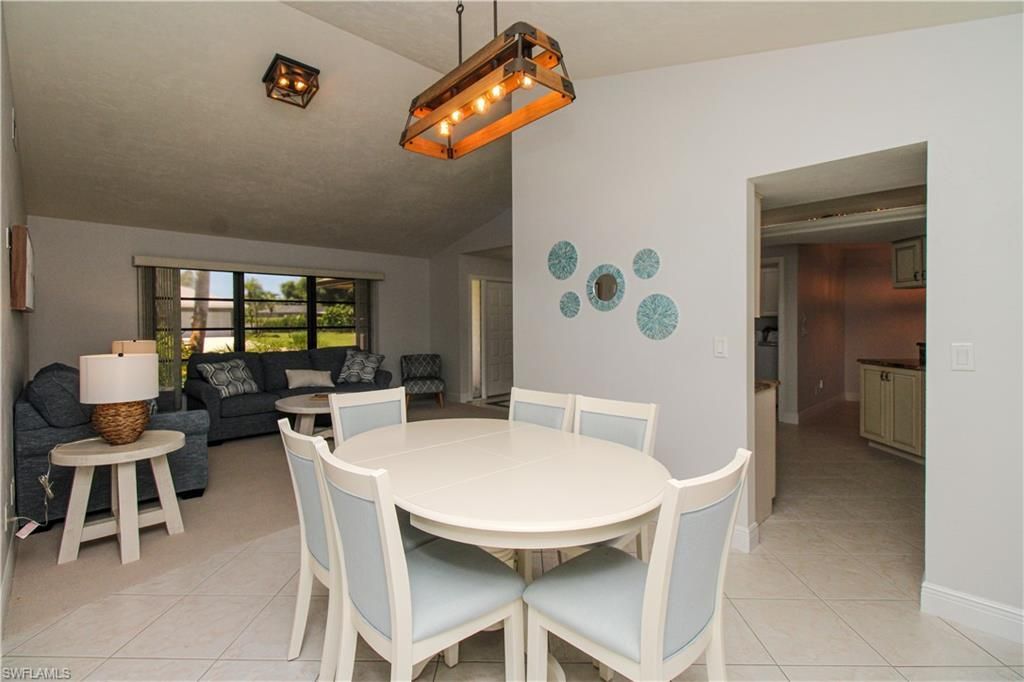 213 Bay Meadows Dr, Naples, FL 34113 Photo
