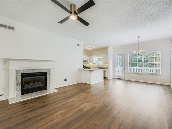 404 Las Brasis Court, Peachtree City, GA 30269