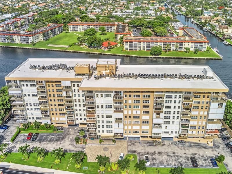 1150 Hillsboro Mile, Unit 402, Hillsboro Beach, FL 33062 Photo