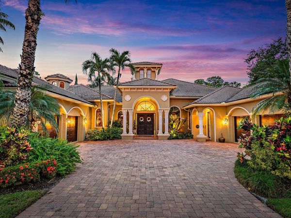 7730 Woodsmuir Drive, Palm Beach Gardens, FL 33412