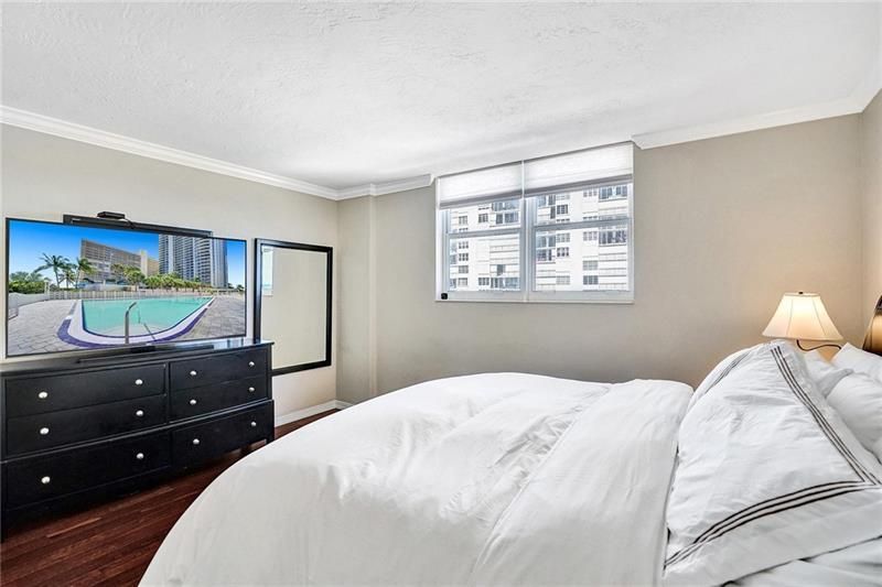 4250 Galt Ocean Dr, Unit 9R, Fort Lauderdale, FL 33308 Photo