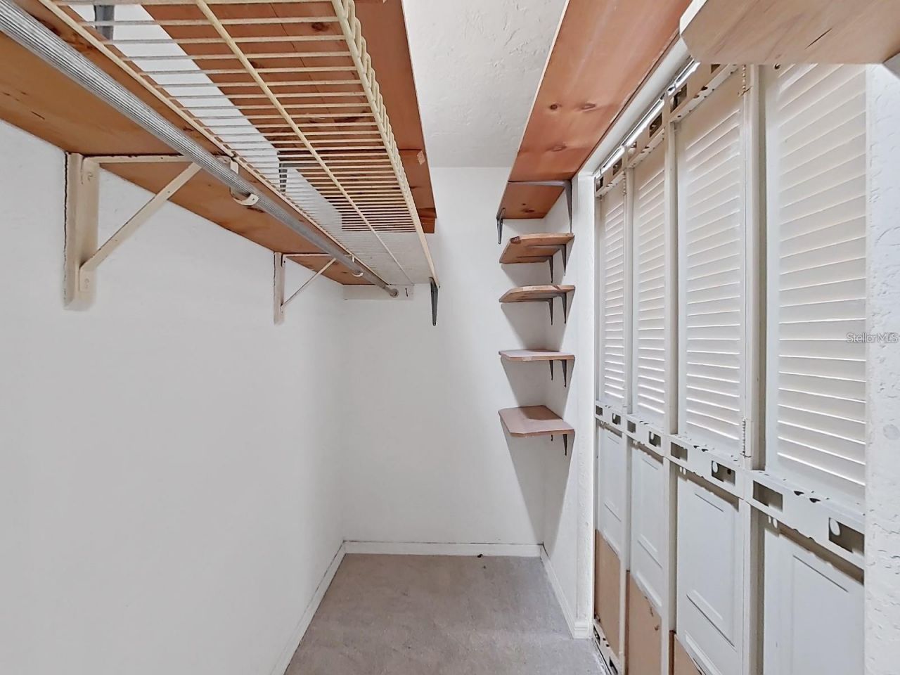 4681 1st Street Ne, Unit 209, Saint Petersburg, FL 33703 Photo