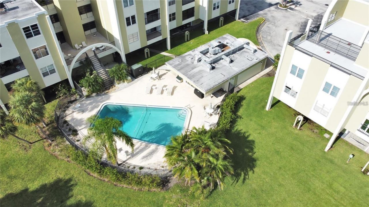 4681 1st Street Ne, Unit 209, Saint Petersburg, FL 33703 Photo