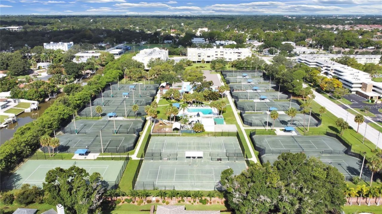 4681 1st Street Ne, Unit 209, Saint Petersburg, FL 33703 Photo